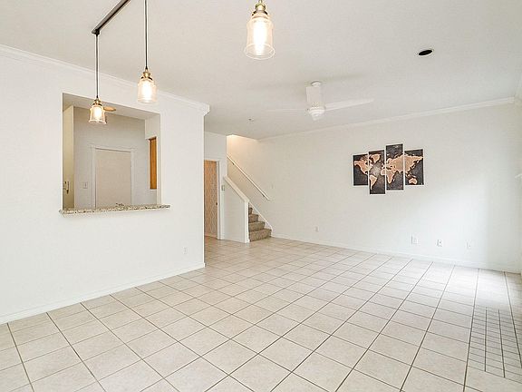 3rd image of 3800 Tanglewilde St APT 109