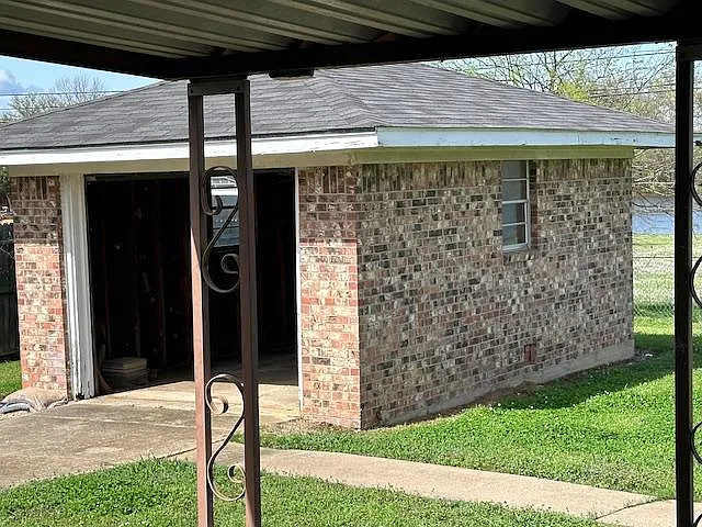 1523 Live Oak St — Photo 14