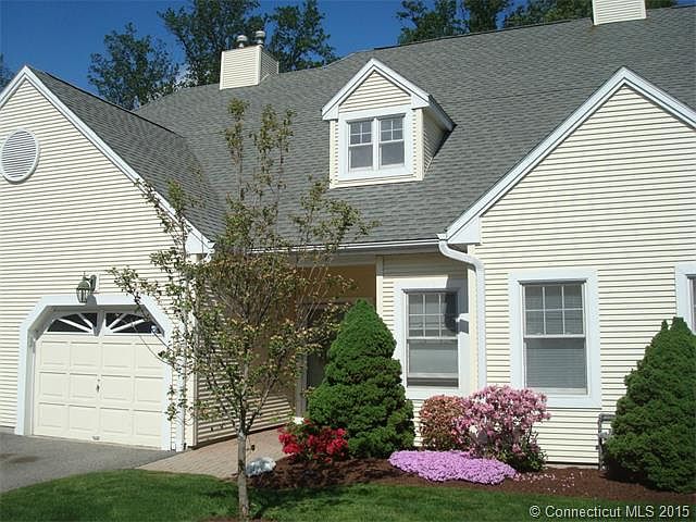 1st image of 6 Southwick Ct N #6