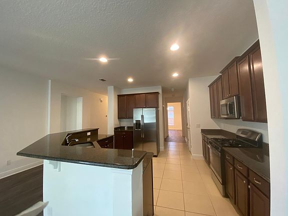 4th image of 14512 Black Lake Preserve St