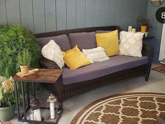 3rd image of 156 Shenandoah Road E