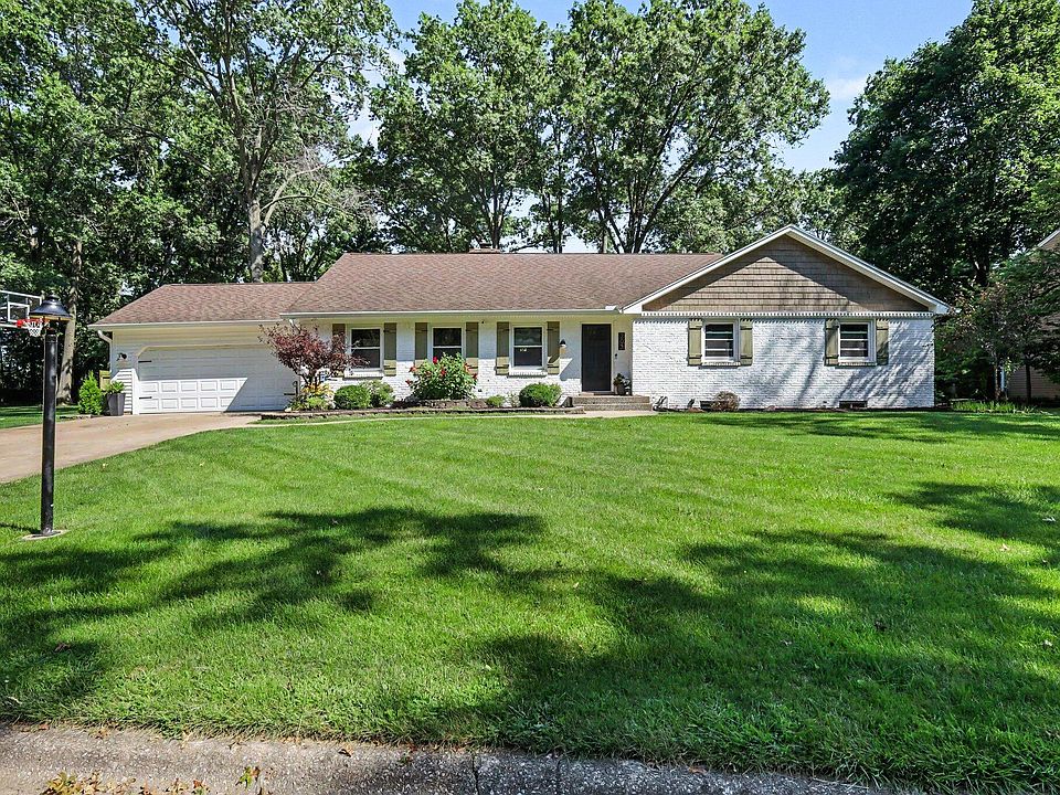 1st image of 203 Oxbow Ct