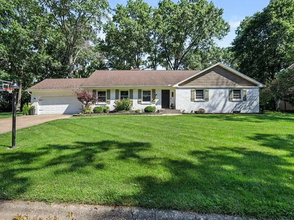 203 Oxbow Ct, Valparaiso, IN 46383