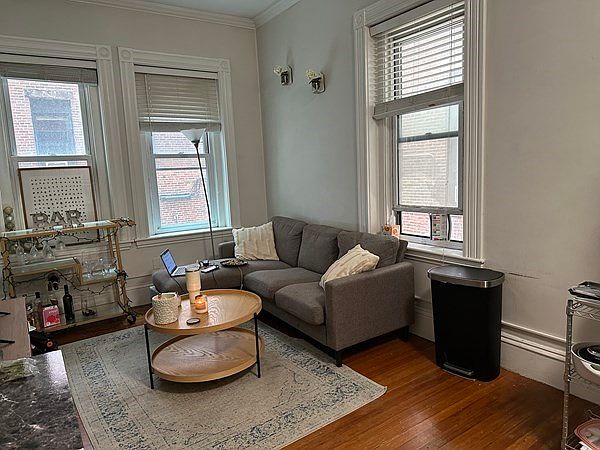 2nd image of 481 Beacon St