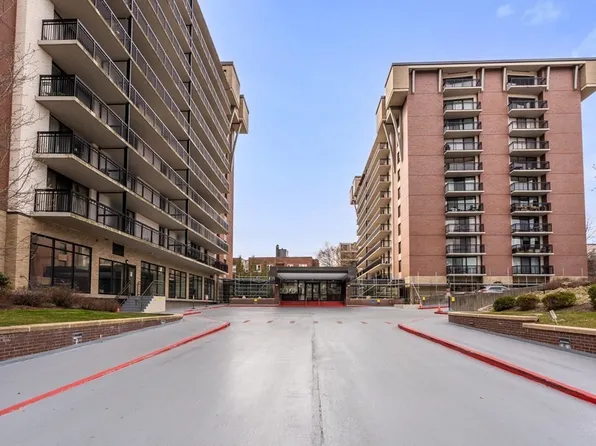 50 Longwood Ave APT 517, Brookline, MA 02446