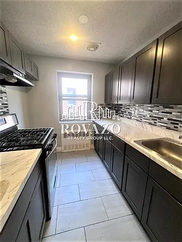 130 Chancellor Ave Photo 1