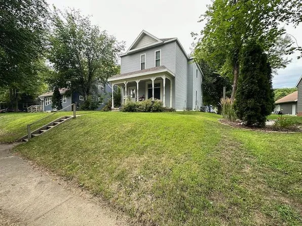 712 3rd St SW, Willmar, MN 56201