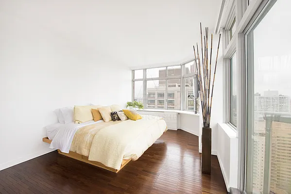 Sold by Peter Ashe | media 40