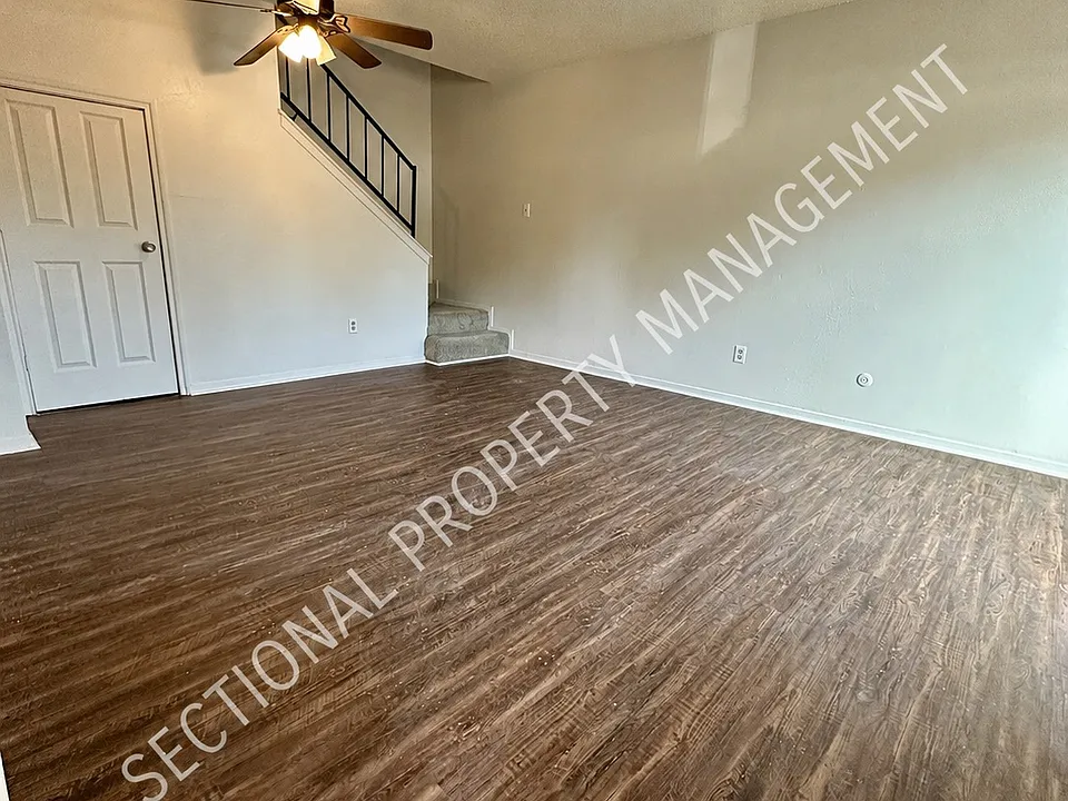 719 N Center St #99