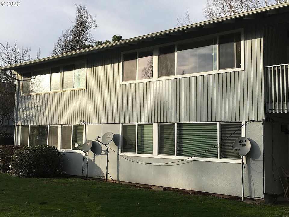 1st image of 2070 W 16th Way