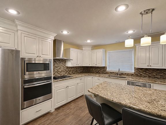 5th image of 3601 45th St