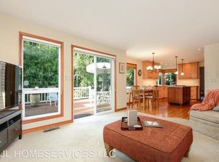 1020 NW Inneswood Dr, Issaquah, WA 98027