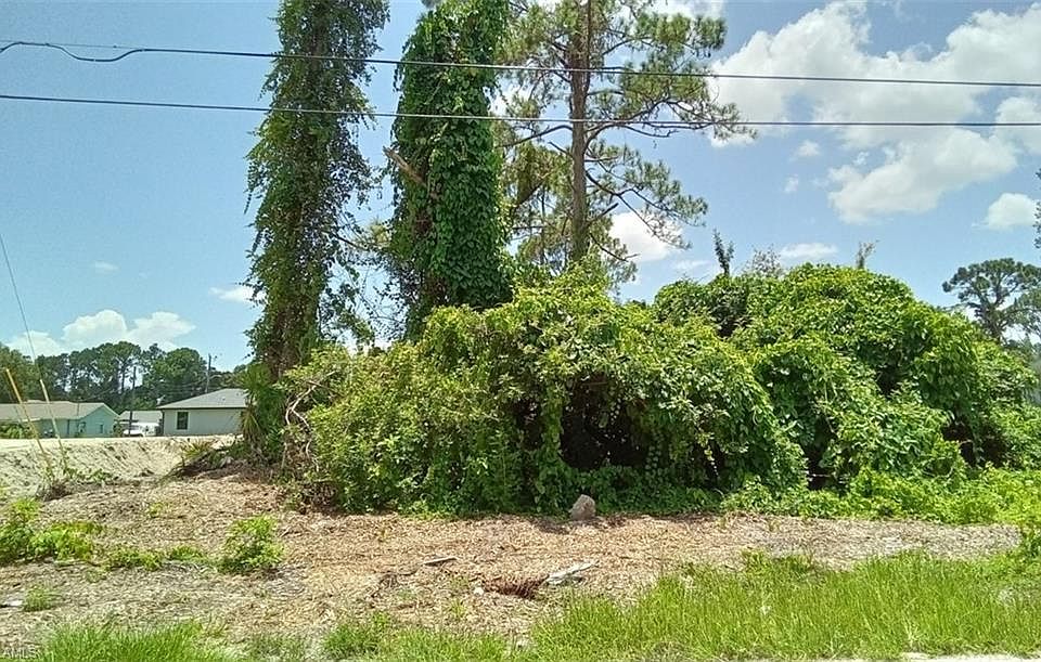 1st image of 4313 Douglas LN