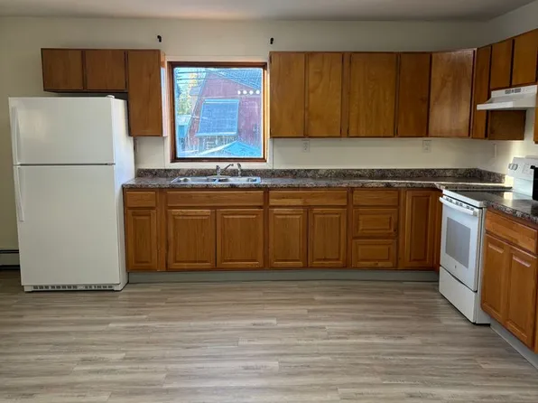 1909 Carr Ave, Fairbanks, AK 99709