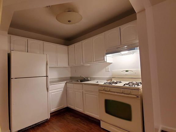 2nd image of 881 Intervale Ave #3F