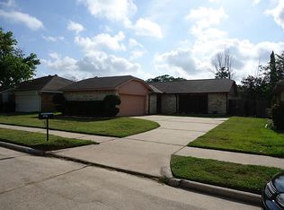 7402 Skylight Ln, Houston, TX 77095