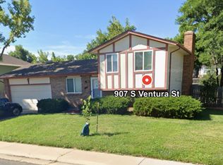 907 S Ventura St, Aurora, CO 80017