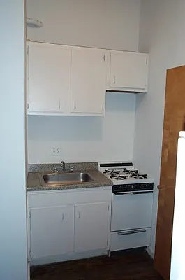 Rented by Tower Brokerage | media 67