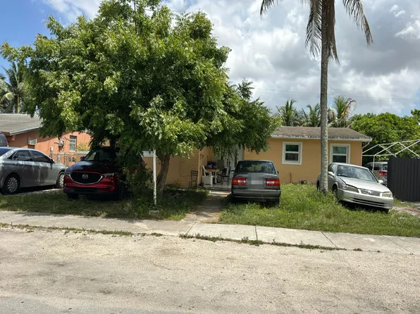 1360 NW 197th St, Miami Gardens, FL 33169