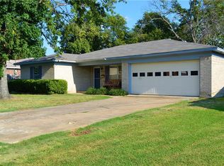 3230 E Houston St, Paris, TX 75460