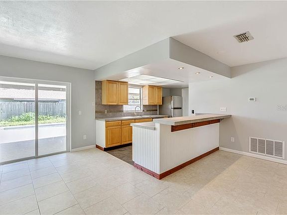 4th image of 3901 Beachman Dr