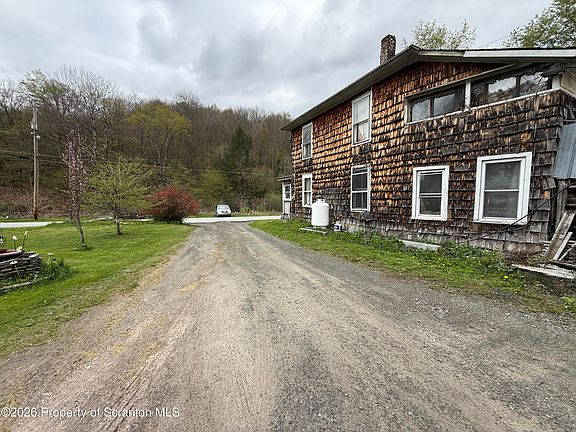 2nd image of 572 Winterdale Rd