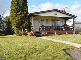 549 Springhouse Ct, North Wales, PA 19454