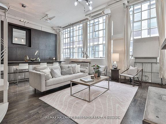 3rd image of 245 Carlaw Ave #315