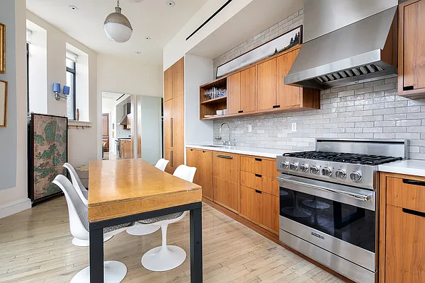 Rented by Compass | media 2