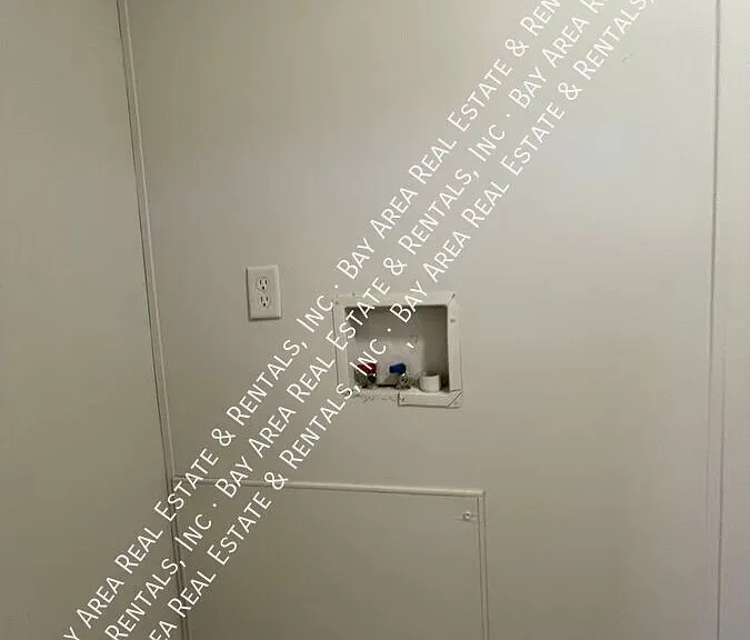 6330 Eugene Acres Ln — Photo 15