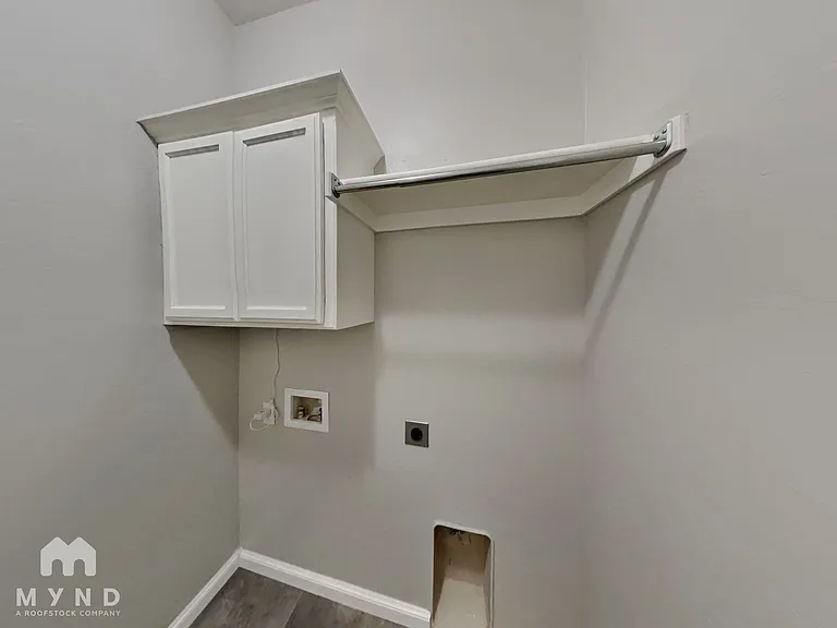1003 Merlin Dr — Photo 19
