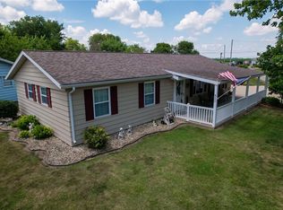 822 E McNeil Ave, Hoopeston, IL 60942