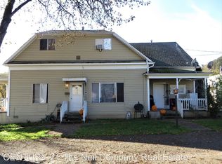 169 SE Templin Ave, Roseburg, OR 97470
