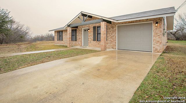 1st image of 1422 Longbranch Dr