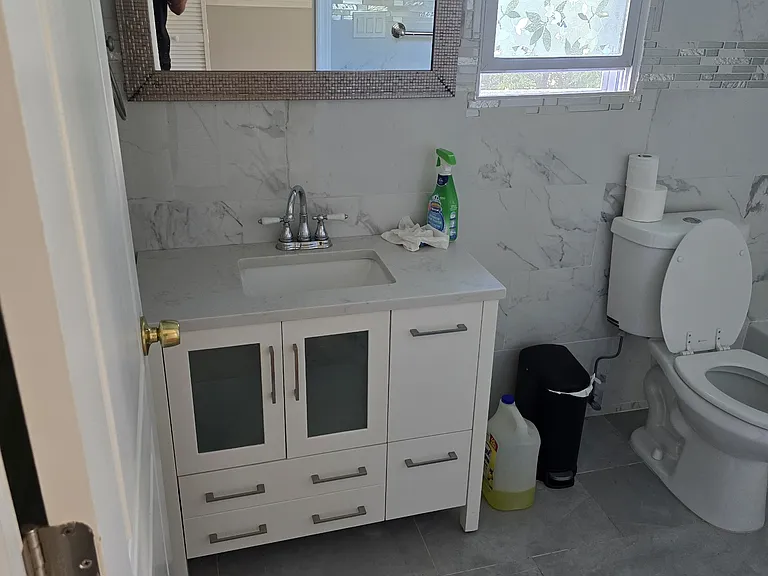 124 Leonard Ave #1 — Photo 7