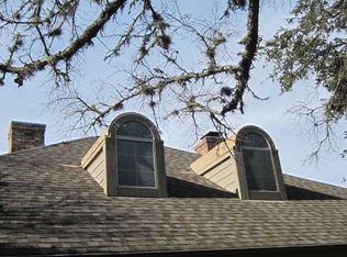 122 Maple Dr, Mountain City, TX 78610
