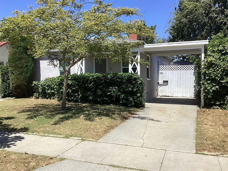 3958 Keeshen Dr — Photo 13