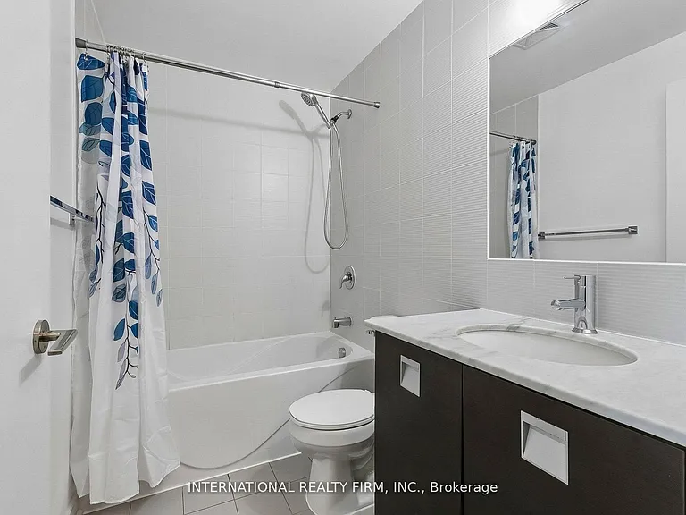 3391 Bloor St W #1011 — Photo 34