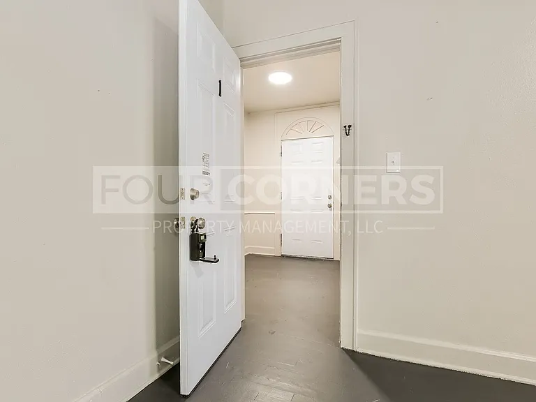 517 Willow Street — Photo 4