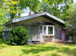 461 Carriage Shop Rd, East Falmouth, MA 02536