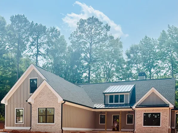 467 Lake Varner Dr, Covington, GA 30014