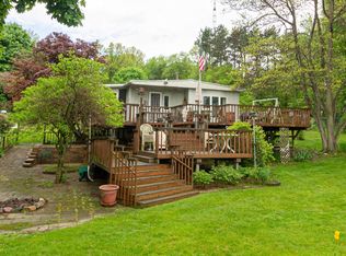 58885 Pine Trl, Three Rivers, MI 49093