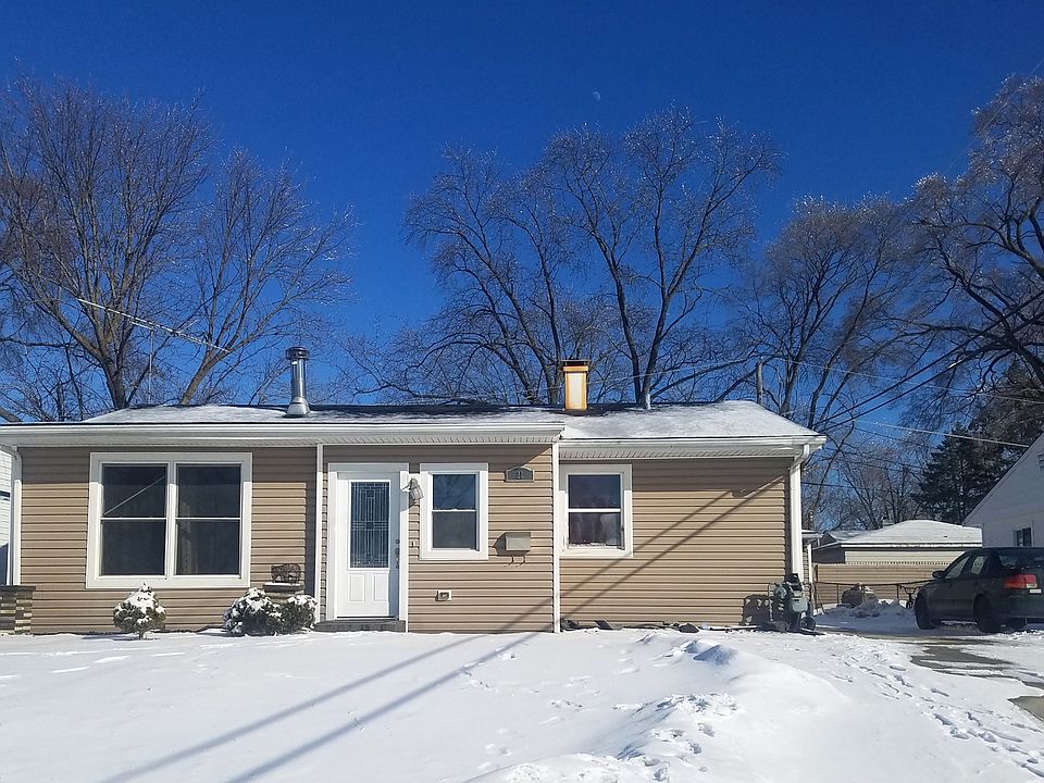 1st image of 21 Aspen Ln