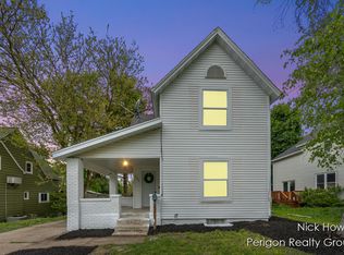 721 Emerald Ave NE, Grand Rapids, MI