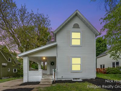 721 Emerald Ave NE, Grand Rapids, MI, 49503