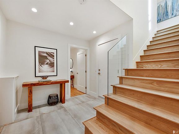 5th image of 518 Anderson St