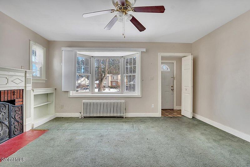 5th image of 6 Mayflower Drive
