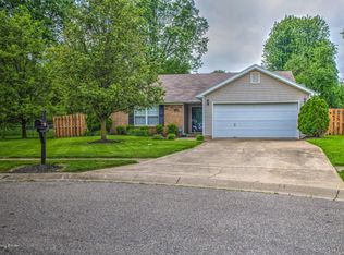 12203 Jonel Ct, Worthington Hills, KY 40245