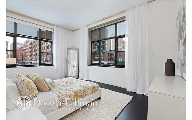 Sold by Douglas Elliman | media 27