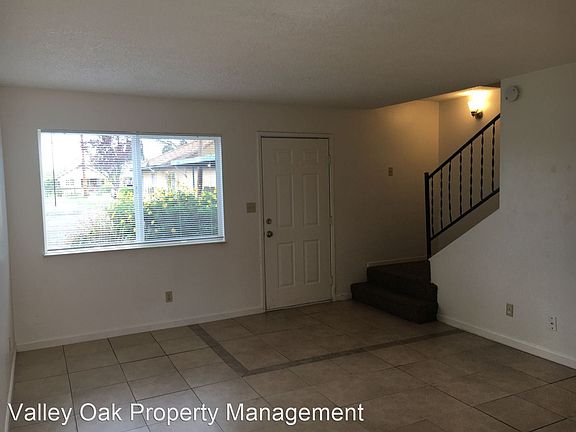 2nd image of 1240 N Olive Ave APT D
